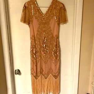 Beautiful sequined, flapper style mauve dress size medium